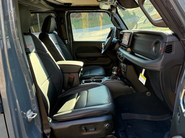 2026 Jeep JL Wrangler - Image 20 of 31