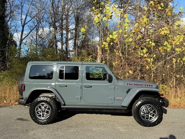 2026 Jeep JL Wrangler - Image 6 of 31