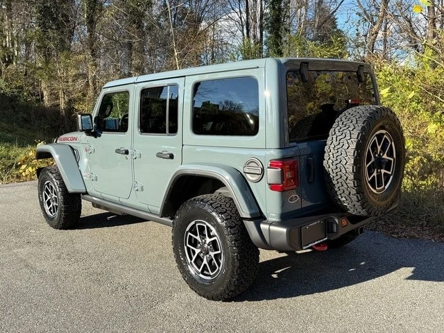2026 Jeep JL Wrangler - Image 9 of 31