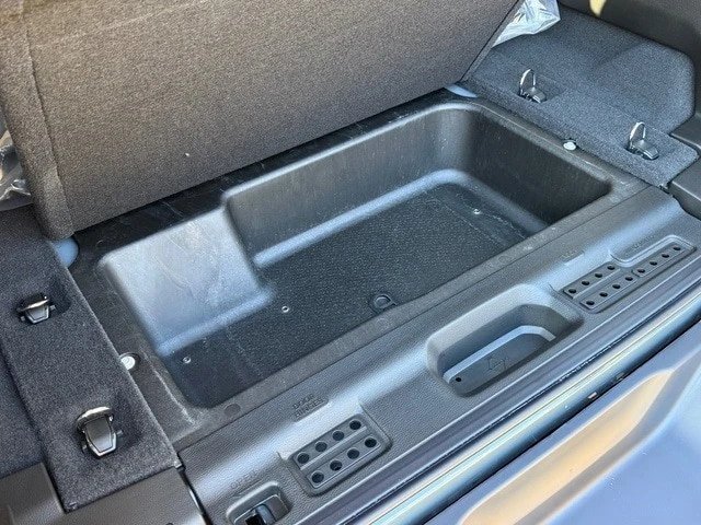 2026 Jeep JL Wrangler - Image 18 of 21