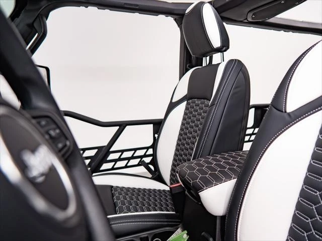 2026 Jeep JL Wrangler - Image 14 of 27