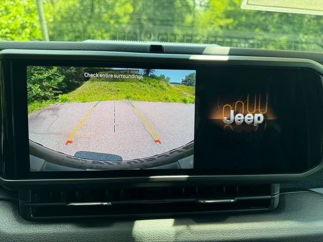 2026 Jeep JL Wrangler - Image 22 of 29