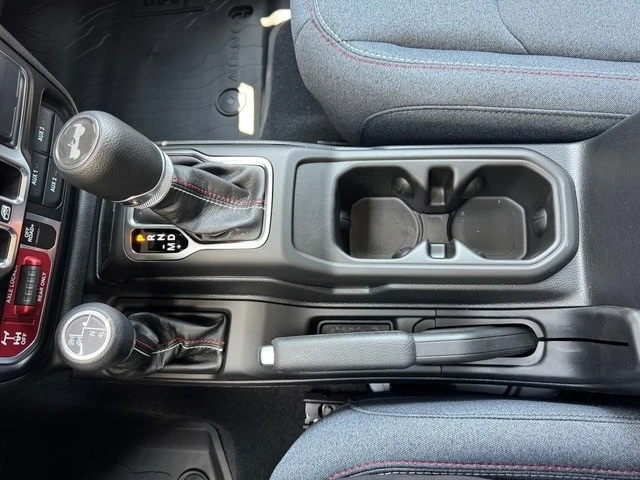 2026 Jeep JL Wrangler - Image 25 of 29