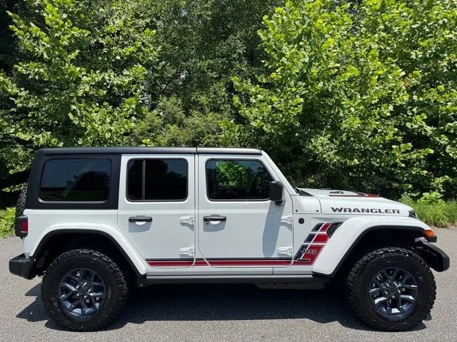 2026 Jeep JL Wrangler - Image 6 of 29