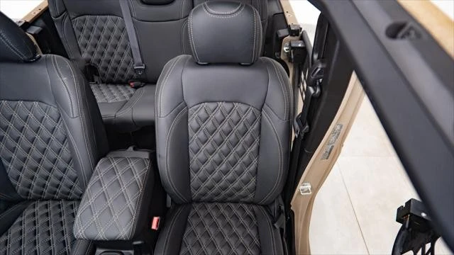 2026 Jeep JL Wrangler - Image 25 of 31