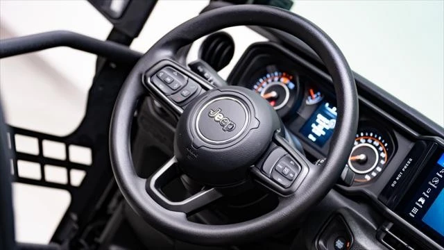 2026 Jeep JL Wrangler - Image 21 of 31