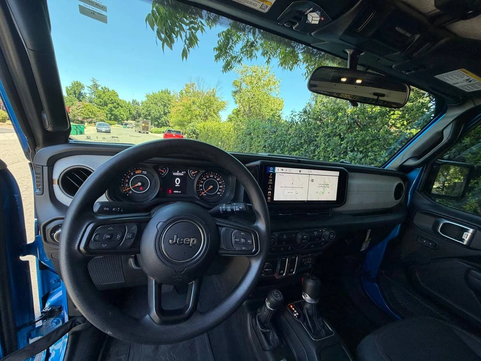 2026 Jeep JL Wrangler - Image 10 of 15