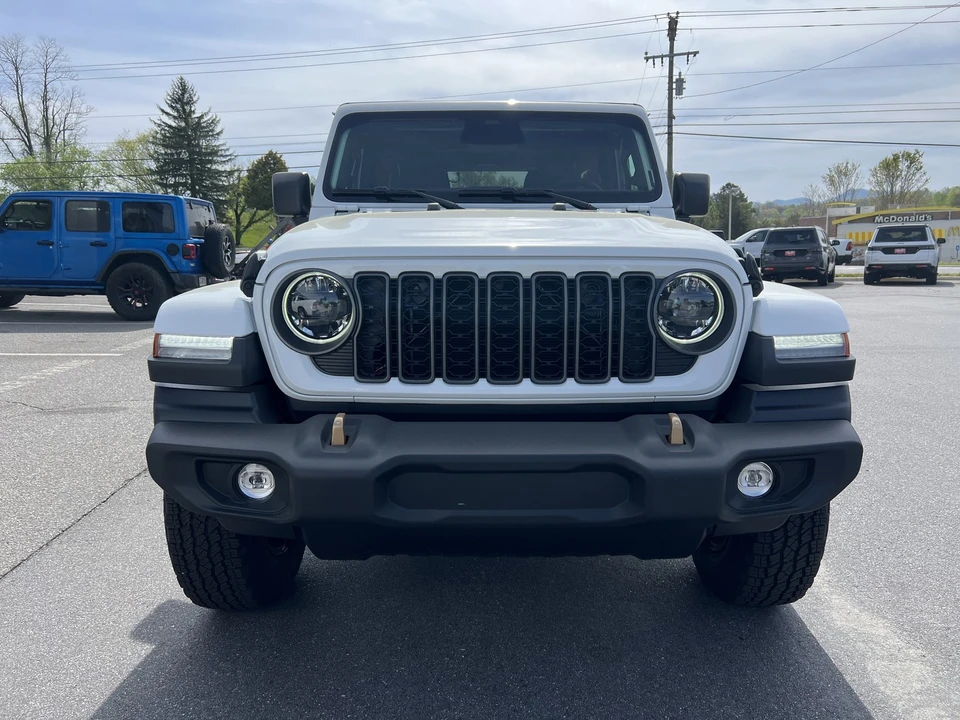 2026 Jeep JL Wrangler - Image 5 of 28