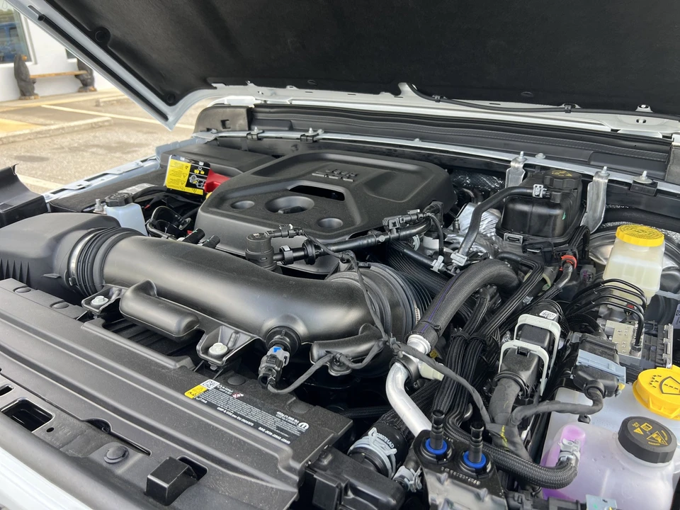 2026 Jeep JL Wrangler - Image 28 of 28