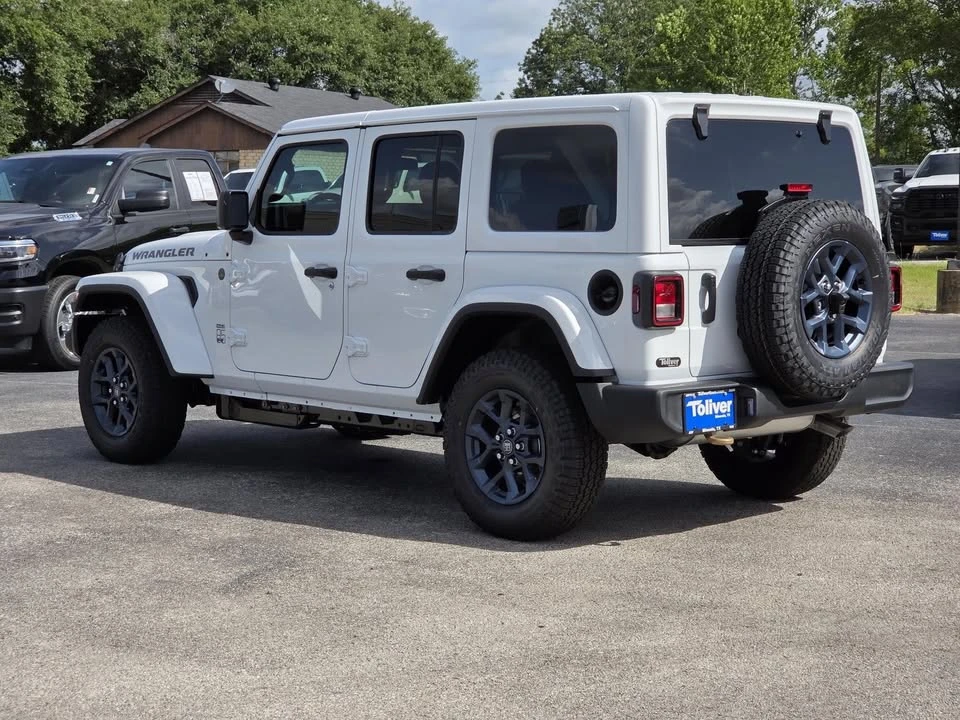 2026 Jeep JL Wrangler - Image 3 of 18