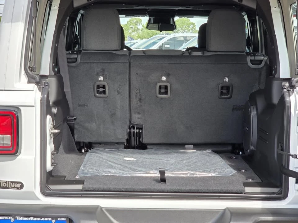 2026 Jeep JL Wrangler - Image 6 of 18