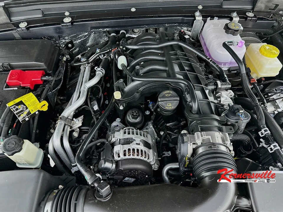 2026 Jeep JL Wrangler - Image 18 of 22