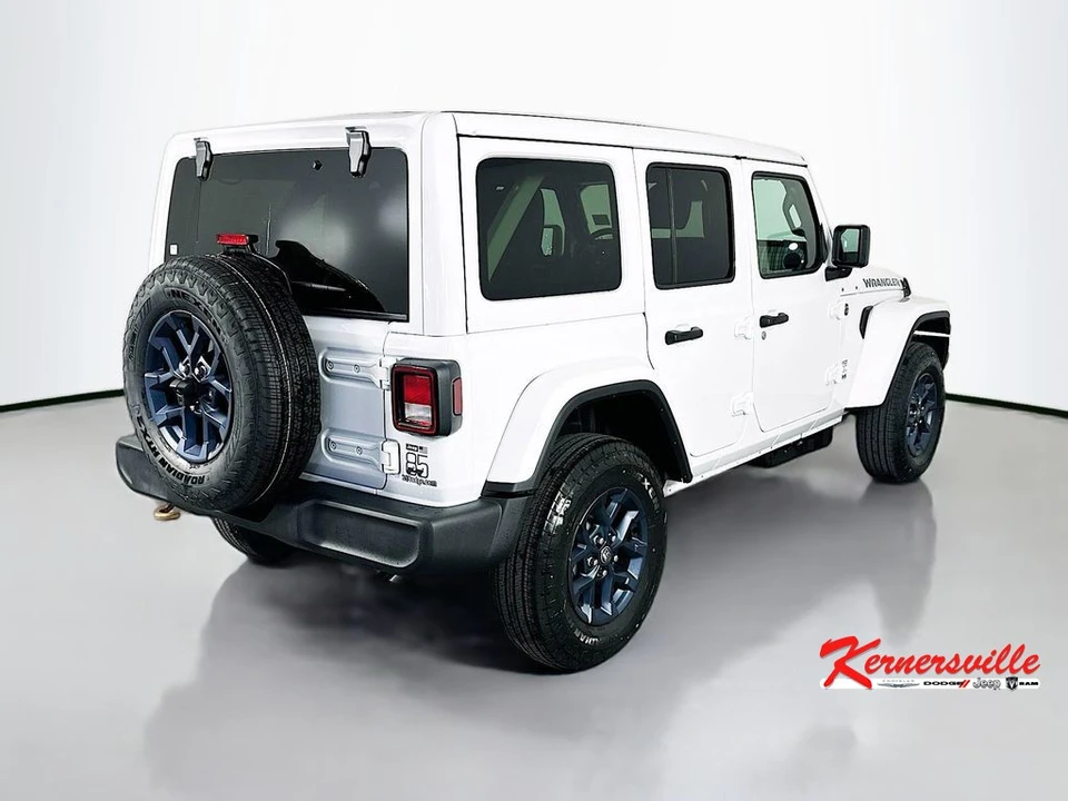 2026 Jeep JL Wrangler - Image 7 of 22