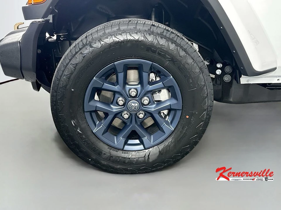 2026 Jeep JL Wrangler - Image 16 of 22