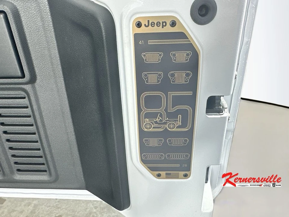 2026 Jeep JL Wrangler - Image 21 of 22