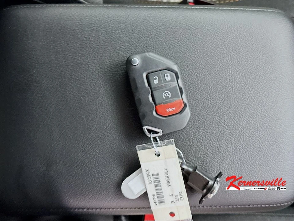 2026 Jeep JL Wrangler - Image 20 of 22