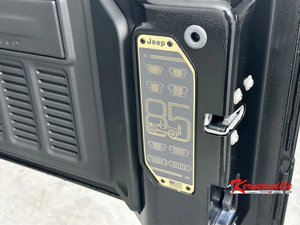 2026 Jeep JL Wrangler - Image 21 of 22