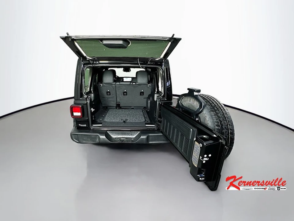 2026 Jeep JL Wrangler - Image 16 of 22