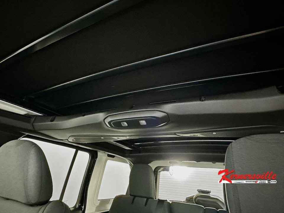 2026 Jeep JL Wrangler - Image 14 of 22