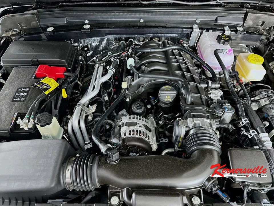 2026 Jeep JL Wrangler - Image 18 of 22