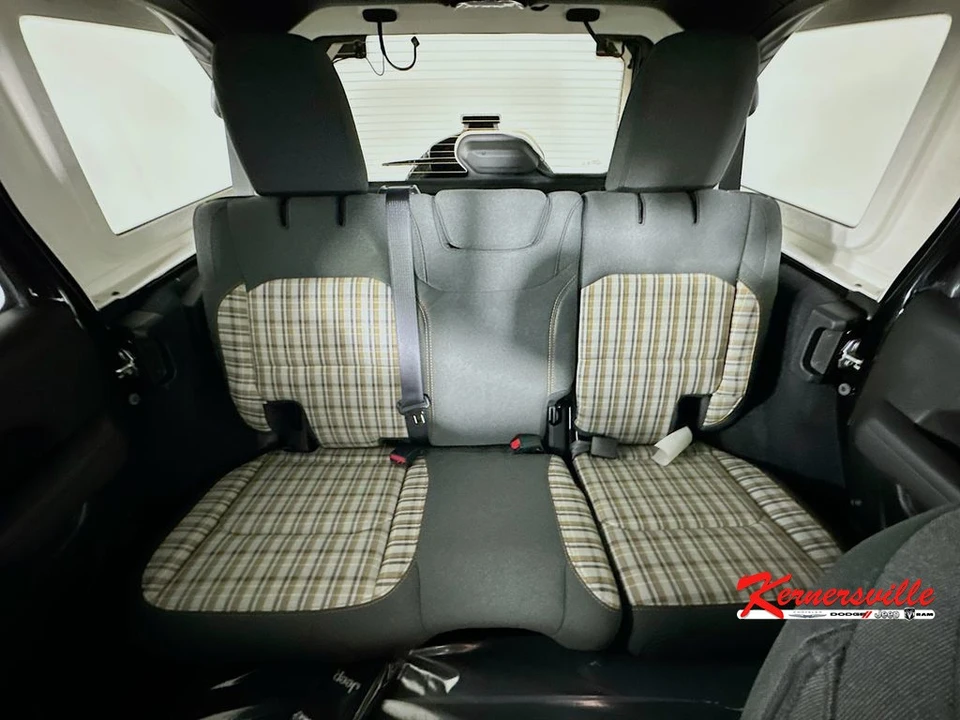 2026 Jeep JL Wrangler - Image 10 of 22