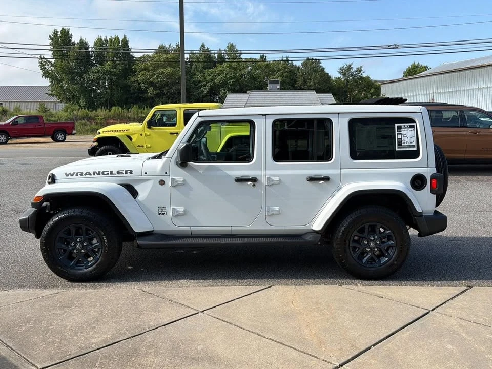 2026 Jeep JL Wrangler - Image 17 of 20