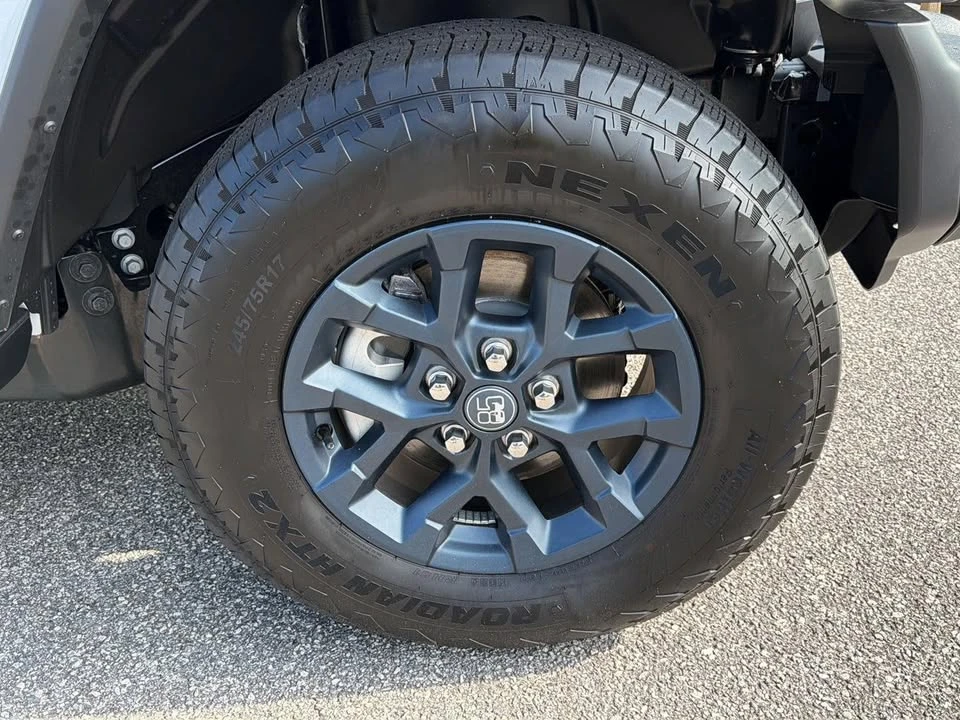 2026 Jeep JL Wrangler - Image 5 of 20