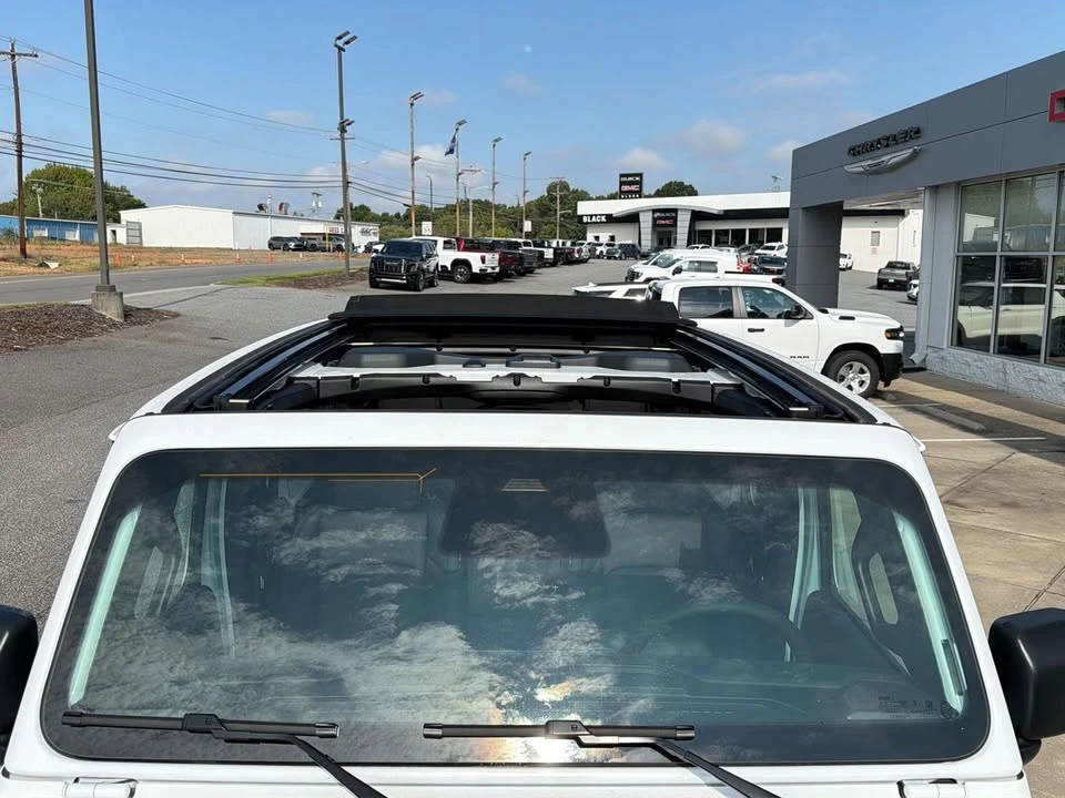 2026 Jeep JL Wrangler - Image 3 of 20