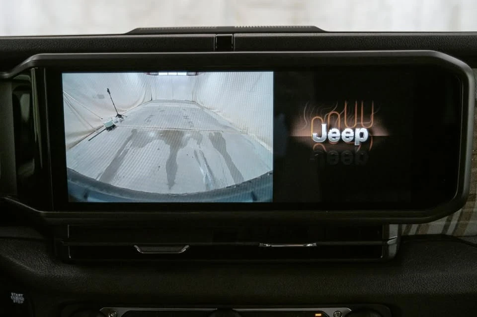 2026 Jeep JL Wrangler - Image 15 of 20