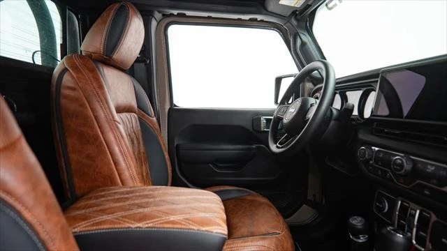 2026 Jeep JL Wrangler - Image 15 of 21