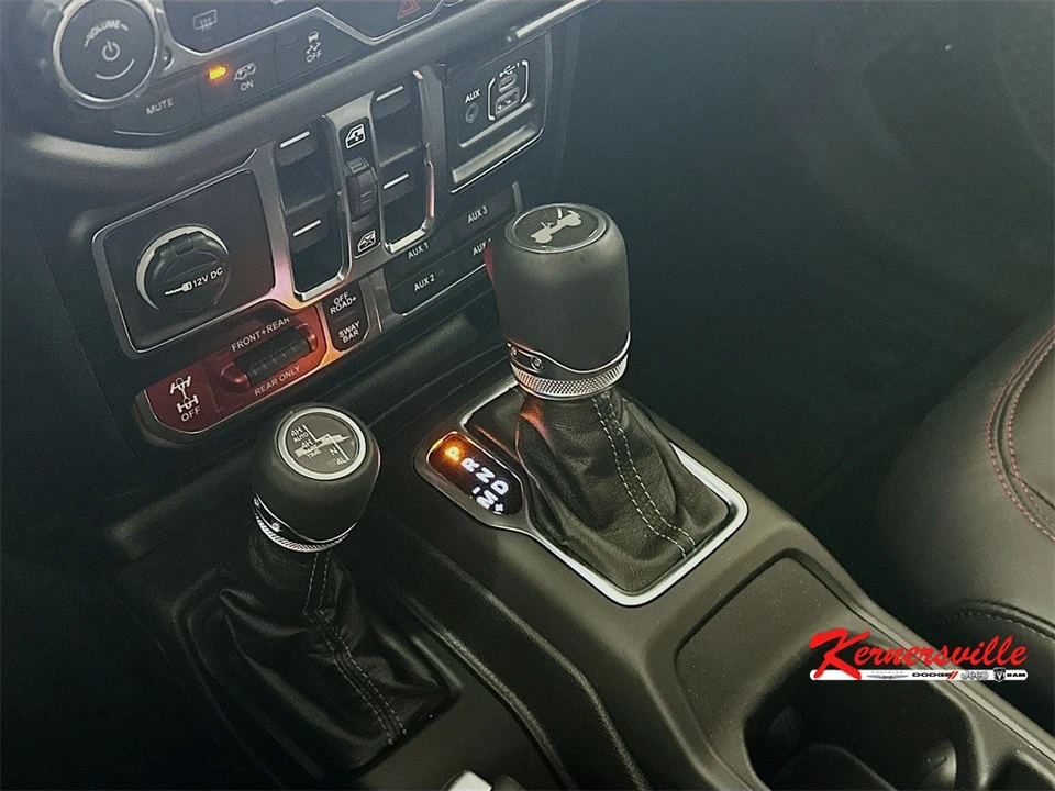 2026 Jeep JL Wrangler - Image 12 of 21