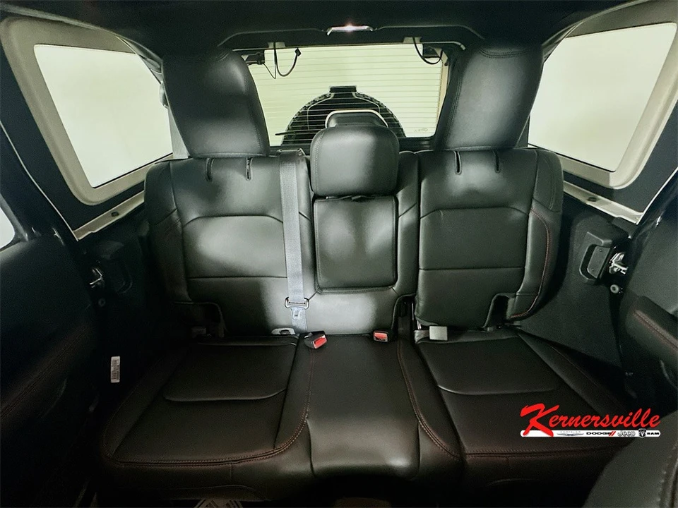 2026 Jeep JL Wrangler - Image 10 of 21