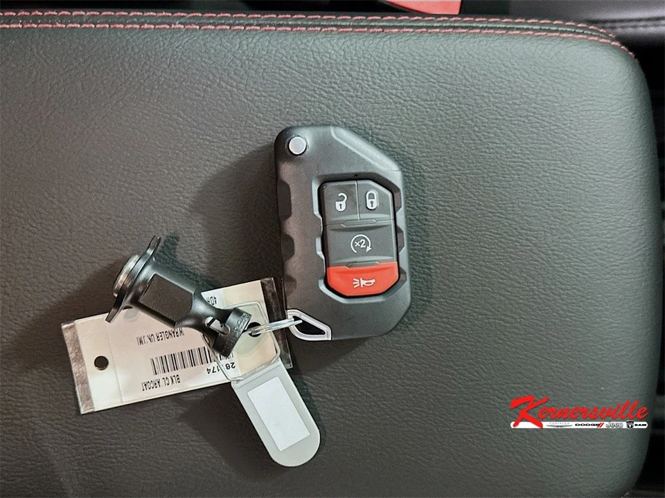 2026 Jeep JL Wrangler - Image 19 of 21