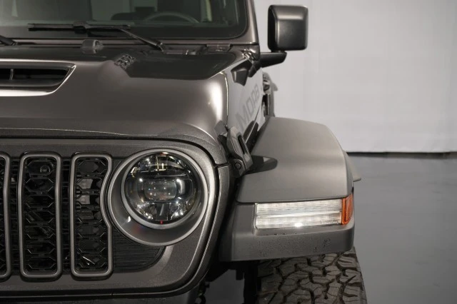 2026 Jeep JL Wrangler - Image 24 of 31