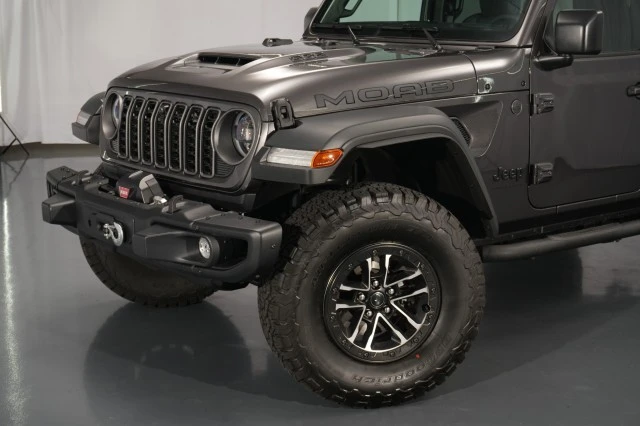 2026 Jeep JL Wrangler - Image 4 of 31