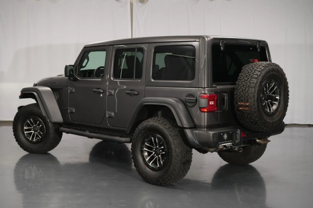 2026 Jeep JL Wrangler - Image 19 of 31
