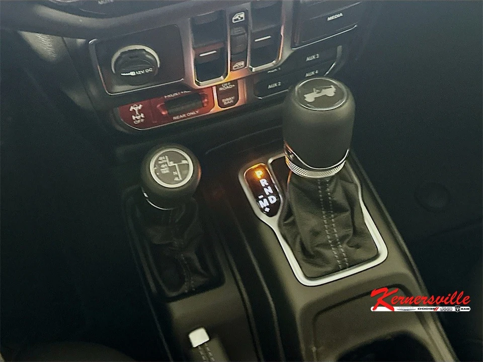 2026 Jeep JL Wrangler - Image 12 of 21