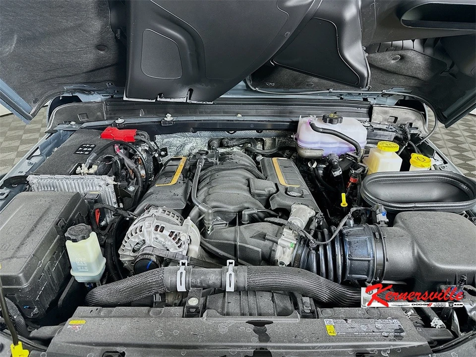 2026 Jeep JL Wrangler - Image 18 of 21