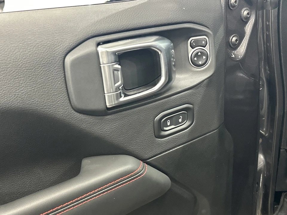 2026 Jeep JL Wrangler - Image 8 of 21