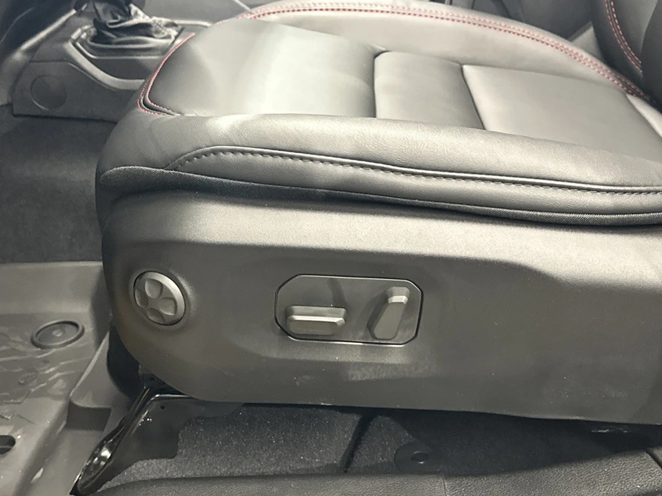 2026 Jeep JL Wrangler - Image 6 of 21