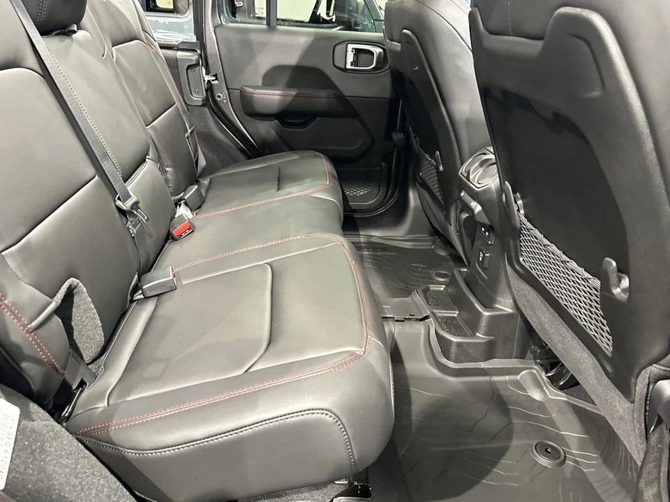 2026 Jeep JL Wrangler - Image 13 of 21
