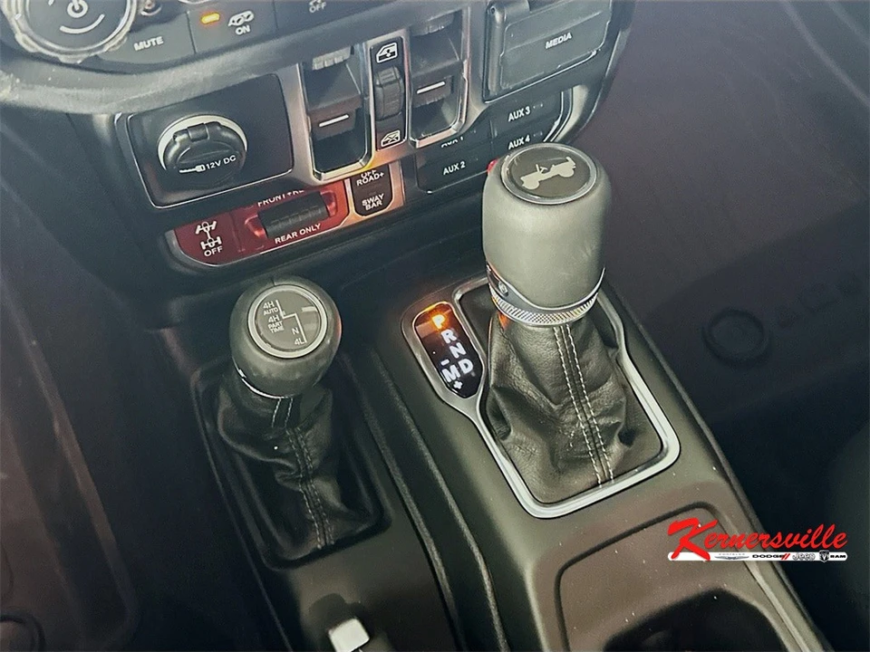 2026 Jeep JL Wrangler - Image 12 of 21