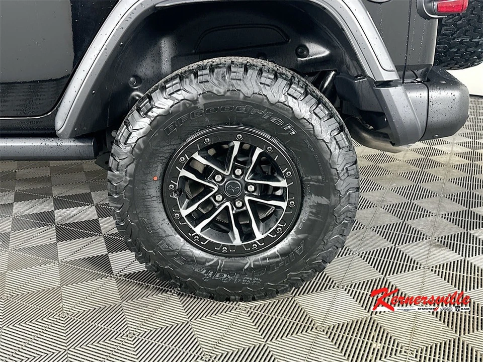 2026 Jeep JL Wrangler - Image 20 of 21