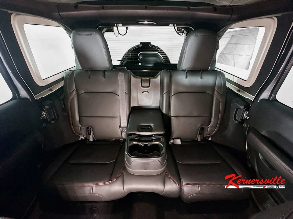 2026 Jeep JL Wrangler - Image 10 of 21