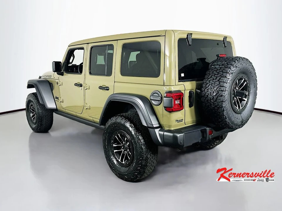 2026 Jeep JL Wrangler - Image 5 of 21