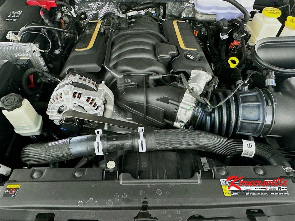 2026 Jeep JL Wrangler - Image 18 of 21