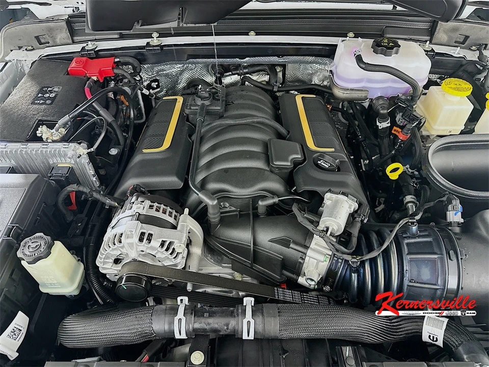 2026 Jeep JL Wrangler - Image 18 of 21
