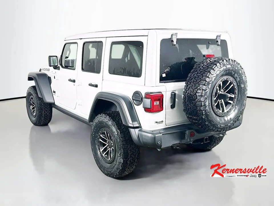2026 Jeep JL Wrangler - Image 5 of 12