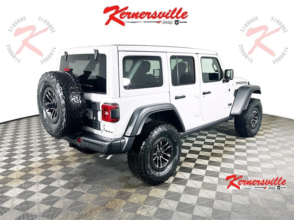 2026 Jeep JL Wrangler - Image 7 of 21