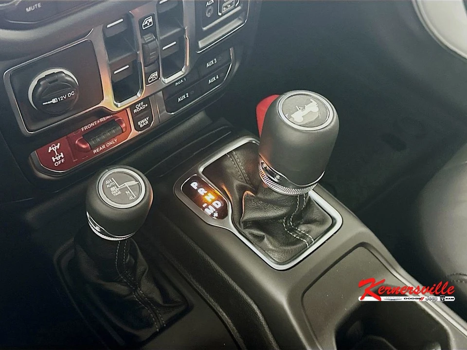 2026 Jeep JL Wrangler - Image 12 of 21
